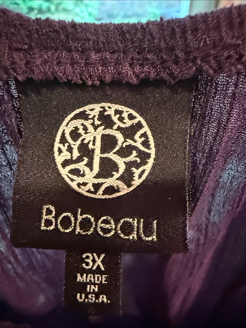 bobeau Purple Women's Blouse Top with cut out sleeves. Lace bottom trim.